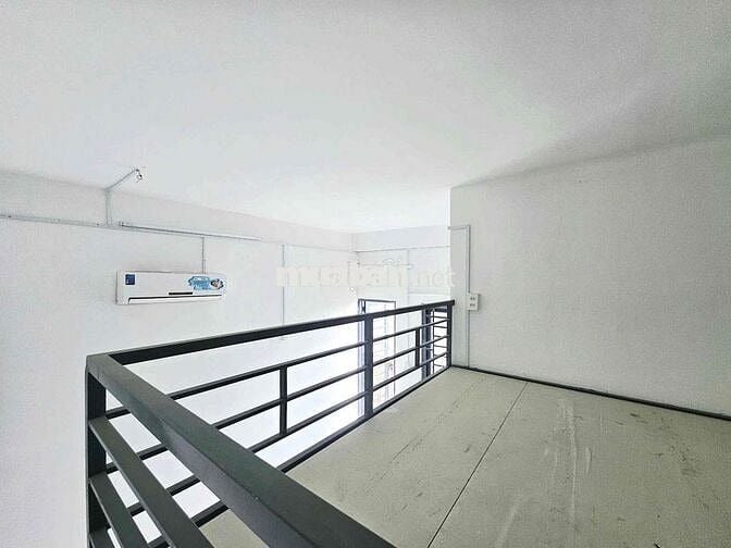 Ban Công Riêng - Sẵn Nội Thất ngay Cvpm Quang Trung - Bệnh viện Q12