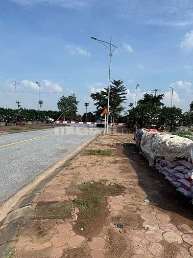 Chính chủ bán đất đấu giá thôn Công Luận 2, TT Văn Giang, Hưng Yên