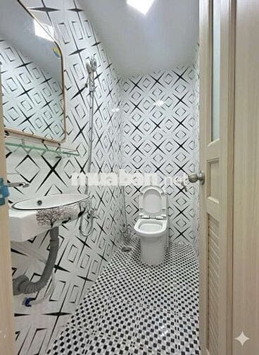 🌸 NHÀ GIÁP TÂN PHÚ – HẺM THÔNG 4M – NHÀ MỚI Ở NGAY – 2PN, 2WC –