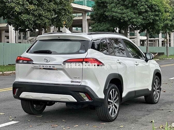 Lướt Toyota Corolla Cross 1.8V - 2022 Trắng