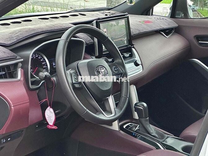 Lướt Toyota Corolla Cross 1.8V - 2022 Trắng