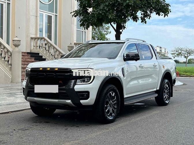 Ford Ranger Wildtrak 2024 - đi mới 9.000km