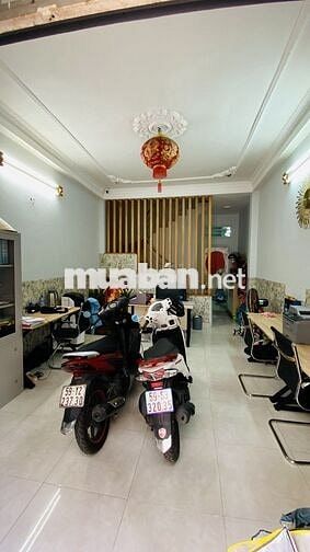 HXT TRẢI NHỰA! BÁN NHÀ MỚI CỨNG - 3PN4WC GẦN EMART PHAN VĂN TRỊ