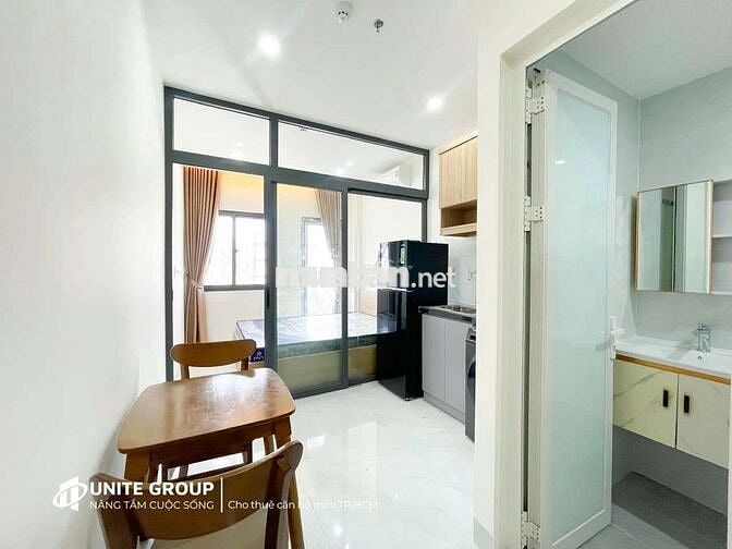 1 phòng ngủ ban công ngay đường 79 tân Quy - Full nội thất