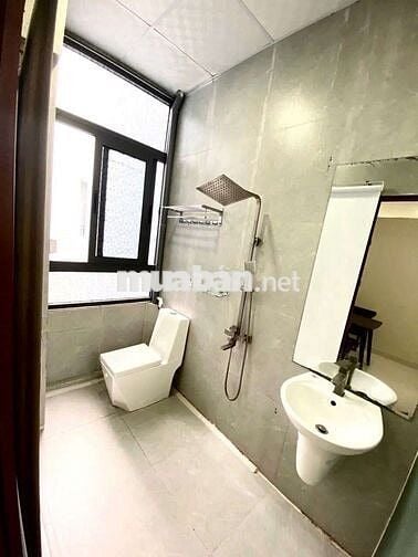 Căn hộ 2 phòng ngủ ban công ngay trung tâm quận 7 - rộng 50m2