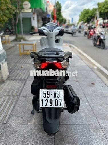 [Góp 50] sh 300i date 2017 trắng sporty, zin 100%