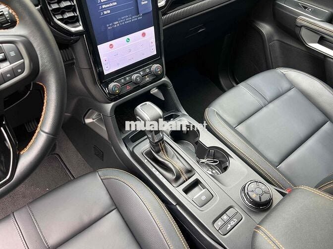 Ford Ranger Wildtrak 2024 - đi mới 9.000km