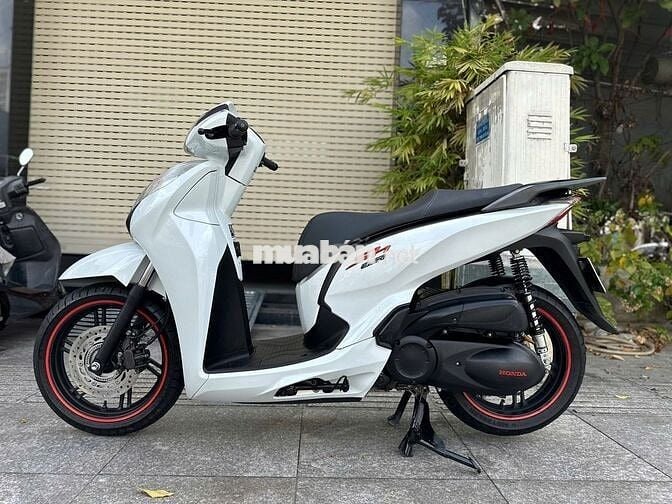 [Góp 50] sh 300i date 2017 trắng sporty, zin 100%