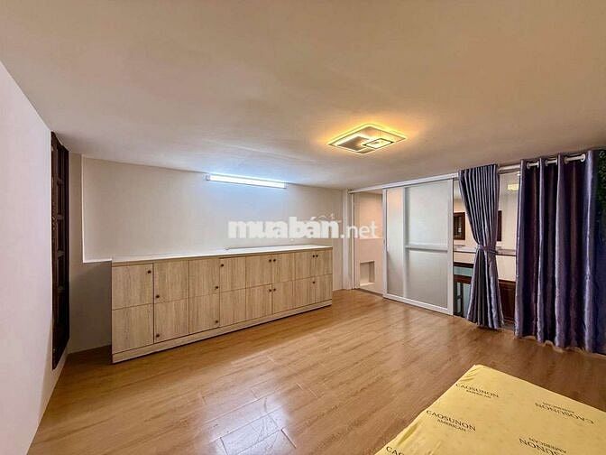 Căn hộ 2 phòng ngủ ban công ngay trung tâm quận 7 - rộng 50m2