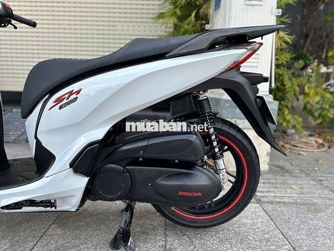[Góp 50] sh 300i date 2017 trắng sporty, zin 100%