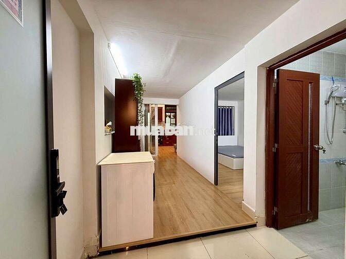 Căn hộ 2 phòng ngủ ban công ngay trung tâm quận 7 - rộng 50m2