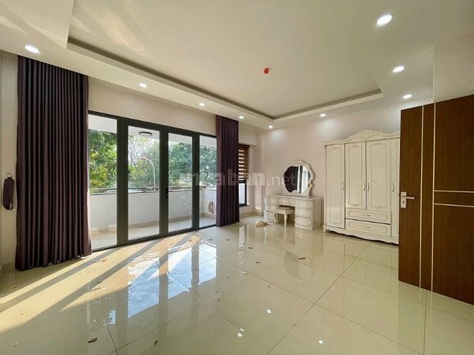 Nhà cho thuê nguyên 6x20, mặt tiền đường 20m, vị trí đẹp, gần tiện ích