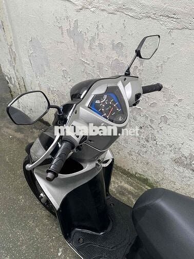 Honda Vision 2013 chính chủ máy êm ru