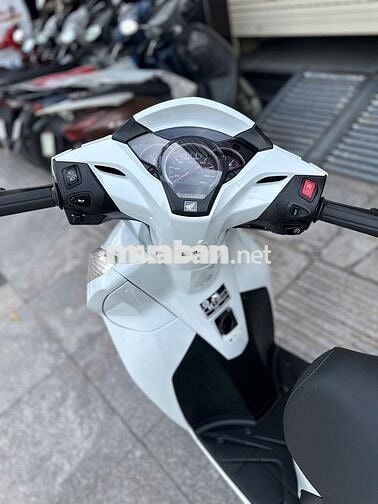 [Góp 50] sh 300i date 2017 trắng sporty, zin 100%