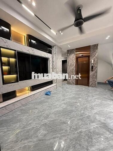 TRUNG TÂM ĐỐNG ĐA - 42M2 7 TẦNG THANG MÁY CHỈ 11,4 TỶ