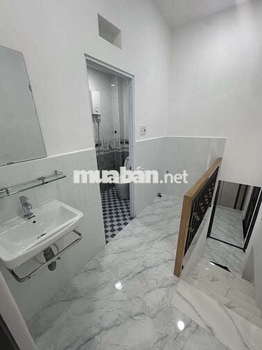 Bán nhà góc 1 trệt+1 lầu khu tên lửa vừa ở+vừa kinh doanh