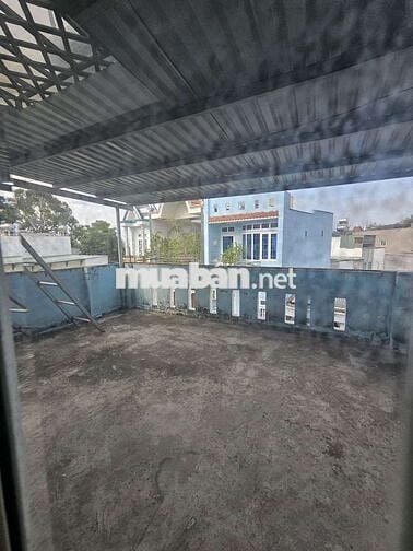 Nhà sạch thoáng gần trường ĐH GTVT, gần pmqt ,2L ,3pn3wc ,đường xe tải