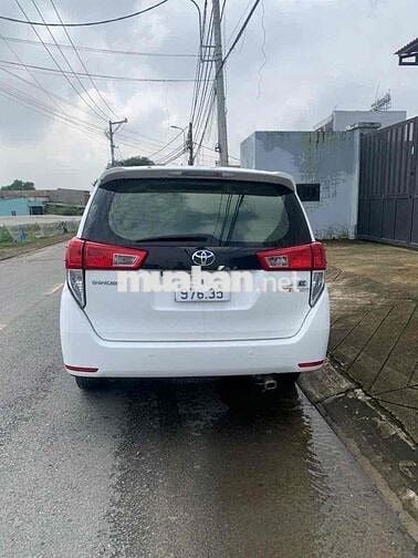 Toyota Innova 2019 2.0E - 90000 km