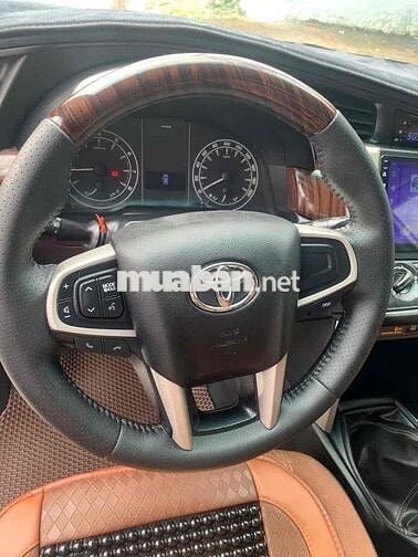 Toyota Innova 2019 2.0E - 90000 km