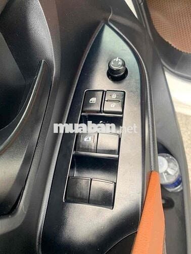 Toyota Innova 2019 2.0E - 90000 km