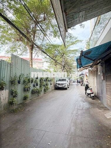 Thuê nhà hẻm Đường Tôn Thất Thuyết, Quận 4