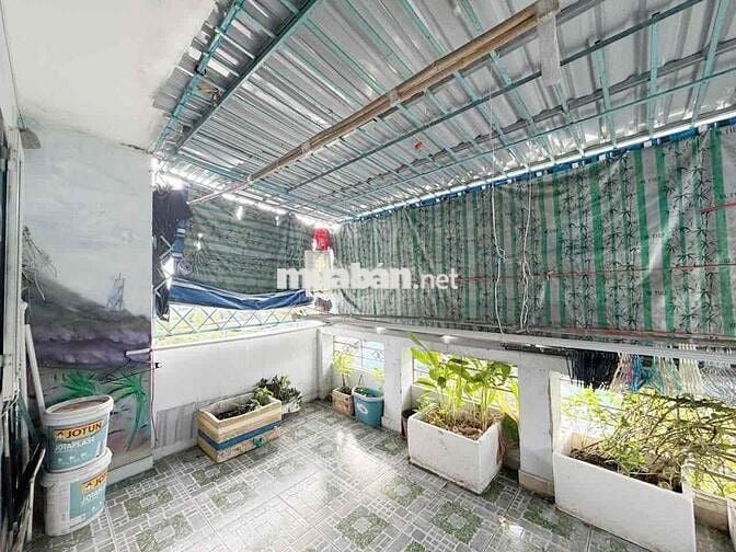 Cho thuê nhà hẻm xe hơi Tôn Thất Thuyết Quận 4-Giá Chỉ 12 triệu