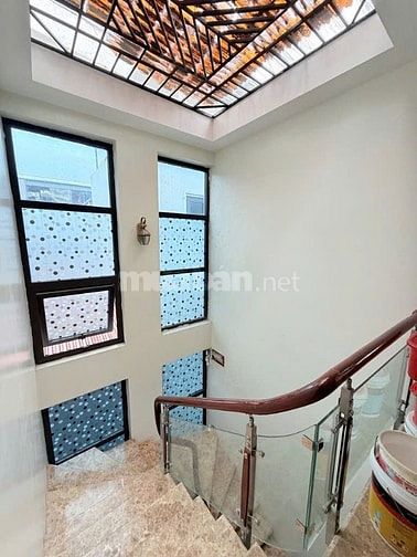 Hoàng Quốc Việt - 58m x 5 Ngủ x MT rộng - LÔ GÓC, Ô TÔ, KINH DOANH