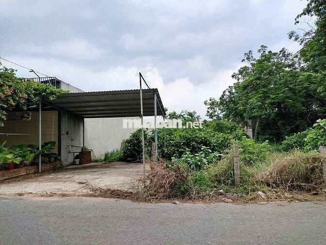 Hòa Lợi kế Ủy Ban, dt 357m, thổ cư 70m - giá 2 tỷ.