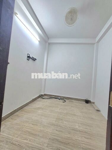 NHÀ HẺM XE HƠI 36M², 7 PHÒNG NGỦ, ĐƯỜNG LẠC LONG QUÂN, Q.TÂN BÌNH