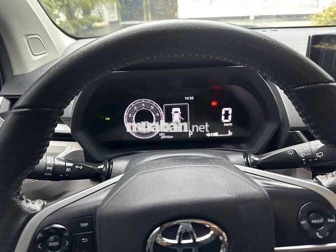 Toyota Veloz Cross 2022 CVT Top - 29000 km