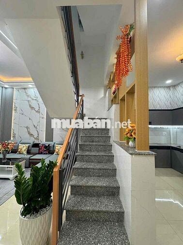 Nhà Đẹp 1/  Gần trường học Tô Ngoch Vân, Quận 12