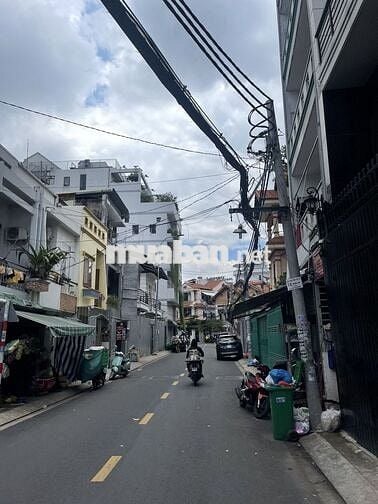 Cho thuê nhà HXH Huỳnh Văn Bánh 4x12m, 3 lầu, 4pn, giá 19 triệu