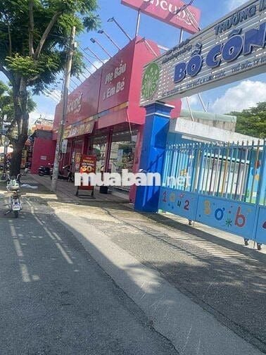 Lô đất thổ cư SHR 70m2, ngang 5,5m. Hẻm xe hơi.Giá bán 3,6 tỷ TL