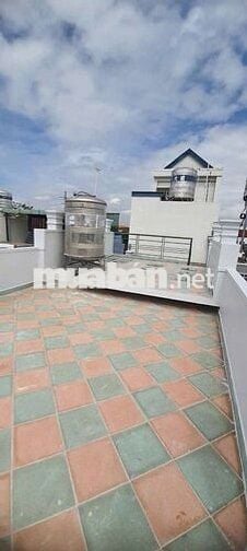 Nhà hẻm xe tải Phan Văn Trị 3 PN giá 17tr