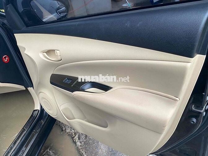 Chính chủ mua mới cần bán Vios tự động 2021