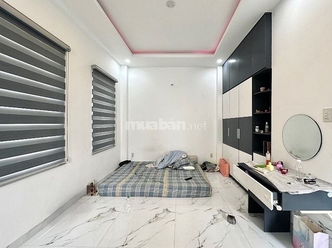 NGUYỄN VĂN ĐẬU, BÌNH THẠNH- HẺM XE HƠI- 5 TẦNG- 42m2- 7,x TỶ TL