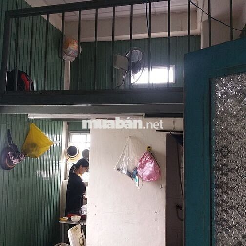 PHÒNG TRỌ giá 2,2-3,2T CÓ BAN CÔNG,CÓ GÁC,2 CỬA SỔ,RẤT THOÁNG,AN NINH.