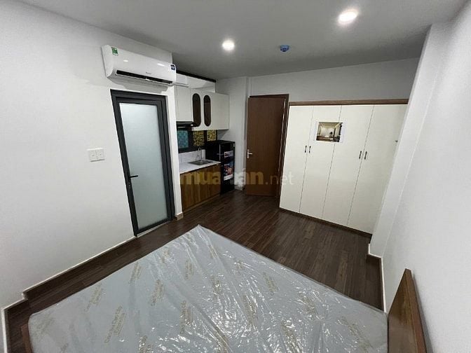 Bán nhà 5 tầng thang máy hẻm xe hơi CMT8 phường 4 quận Tân Bình