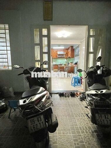 CHO THUÊ NHÀ ĐẸP HẺM XE HƠI VỊ TRÍ ĐẸP KHU VỰC SẦM UẤT Đ. LÊ ĐỨC THỌ