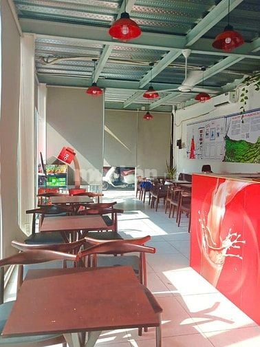 Cho thuê mặt bằng tầng trệt 65m2 tầng trệt tòa nhà đường Ung Văn Khiêm