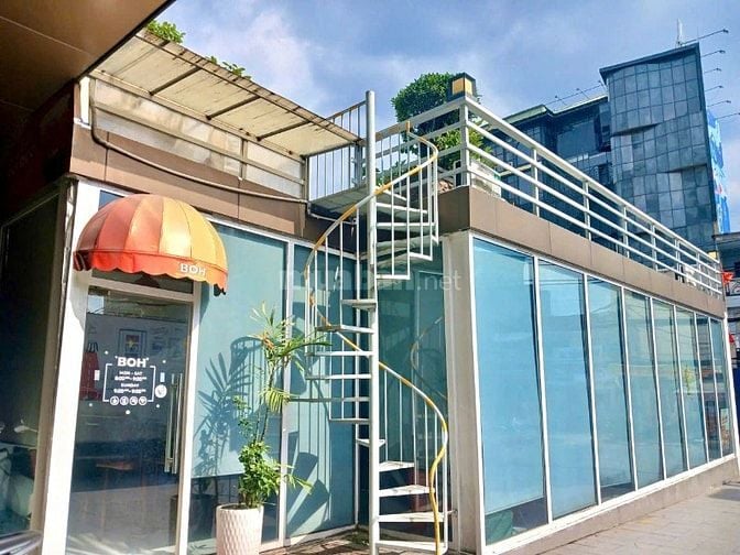 Cho thuê mặt bằng tầng trệt 65m2 tầng trệt tòa nhà đường Ung Văn Khiêm