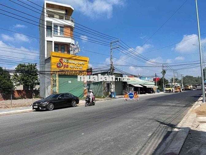 chính chủ bán mặt tiền đường liên xã Nuyễn thị Tươi,p Tân bình Dĩ An