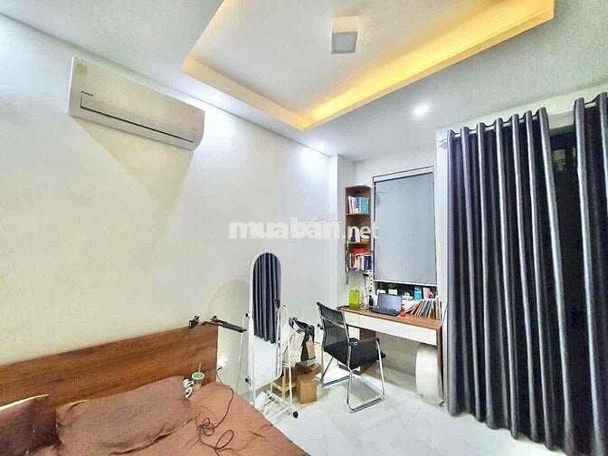 Phòng 40m2_1PN 1 phòng khách ban công,MG riêng_Phan Xích Long,PN