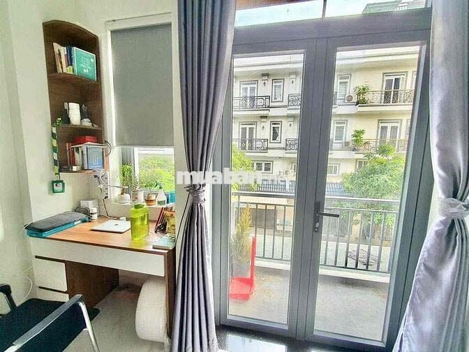 Phòng 40m2_1PN 1 phòng khách ban công,MG riêng_Phan Xích Long,PN