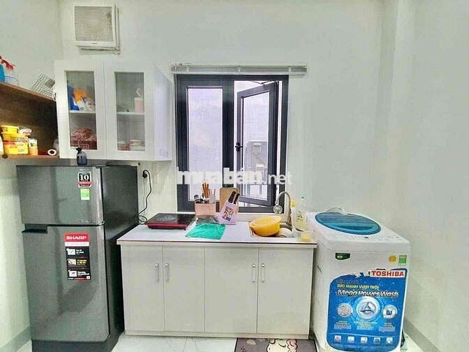 Phòng 40m2_1PN 1 phòng khách ban công,MG riêng_Phan Xích Long,PN