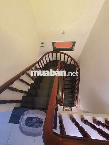 Chính Chủ Cho Thuê Nhà Mới Sạch sẽ 4x25 1lầu 4pn 2wc 1 phòng thờ