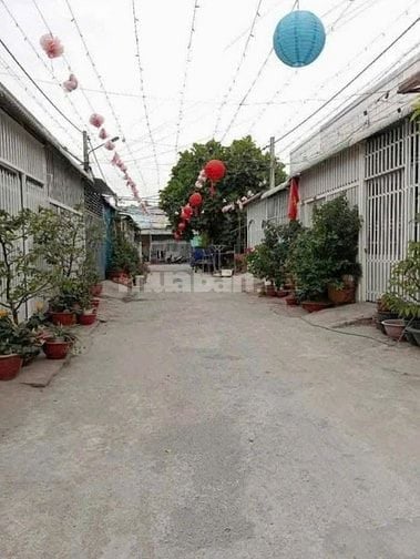 Cần tiền bán nhanh Căn nhà ngay Bà Điểm 9 Hóc Môn 139m2 Sổ Hồng riêng 