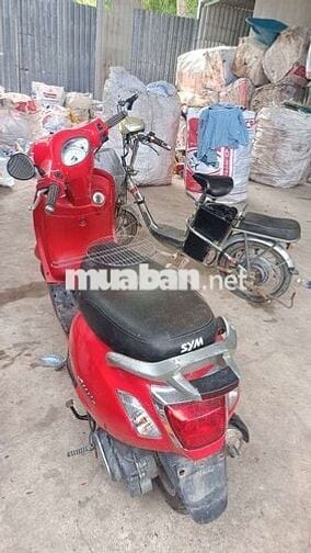 Xe Attila và xe đạp điện