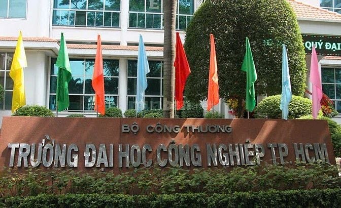 195m2! Chỉ 90tr/m2! Bán nhà ngang 10m HXH trục Nguyễn Thái Sơn, P3.