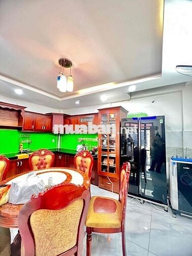 Cho Thuê Nhà Đẹp Full Nội Thất quận Bình Tân